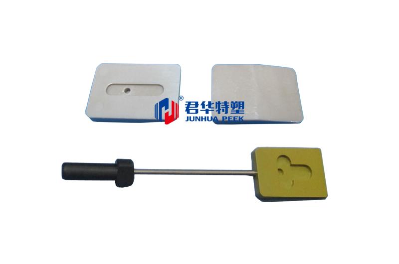 PEEK、PAI真空ペン先