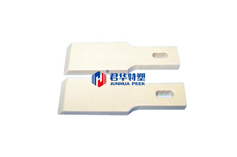 PEEKインサート