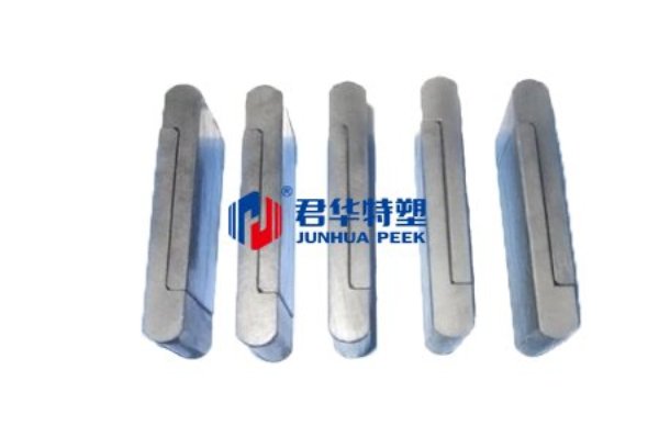 PEEK耐摩耗ブレード