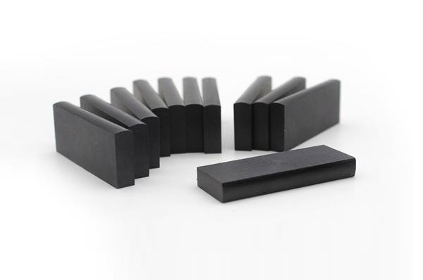 PEEKブレード（自動車用真空ポンプ）