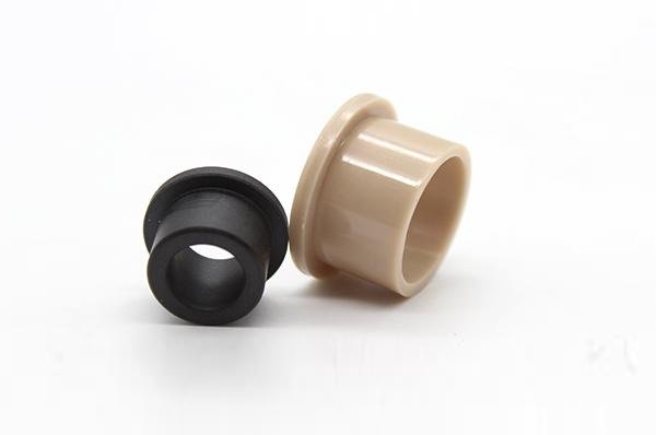 PEEK小型スリーブ（フランジ付き）