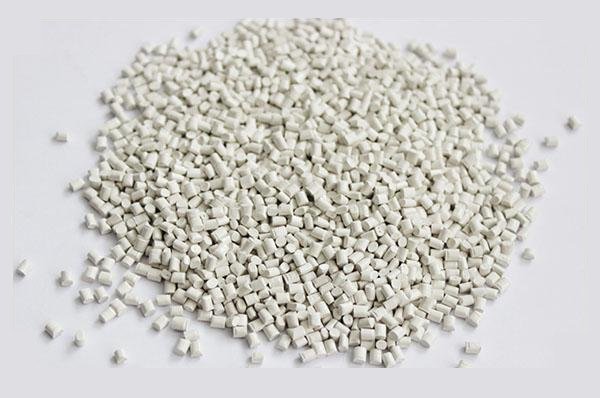 PEEK5600CE40 ペレット