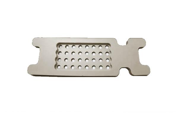 PEEKフィルタープレート