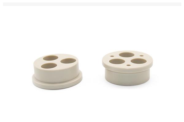 PEEK前後プラグ