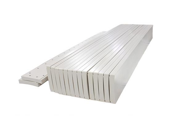 PEEK絶縁ブロック